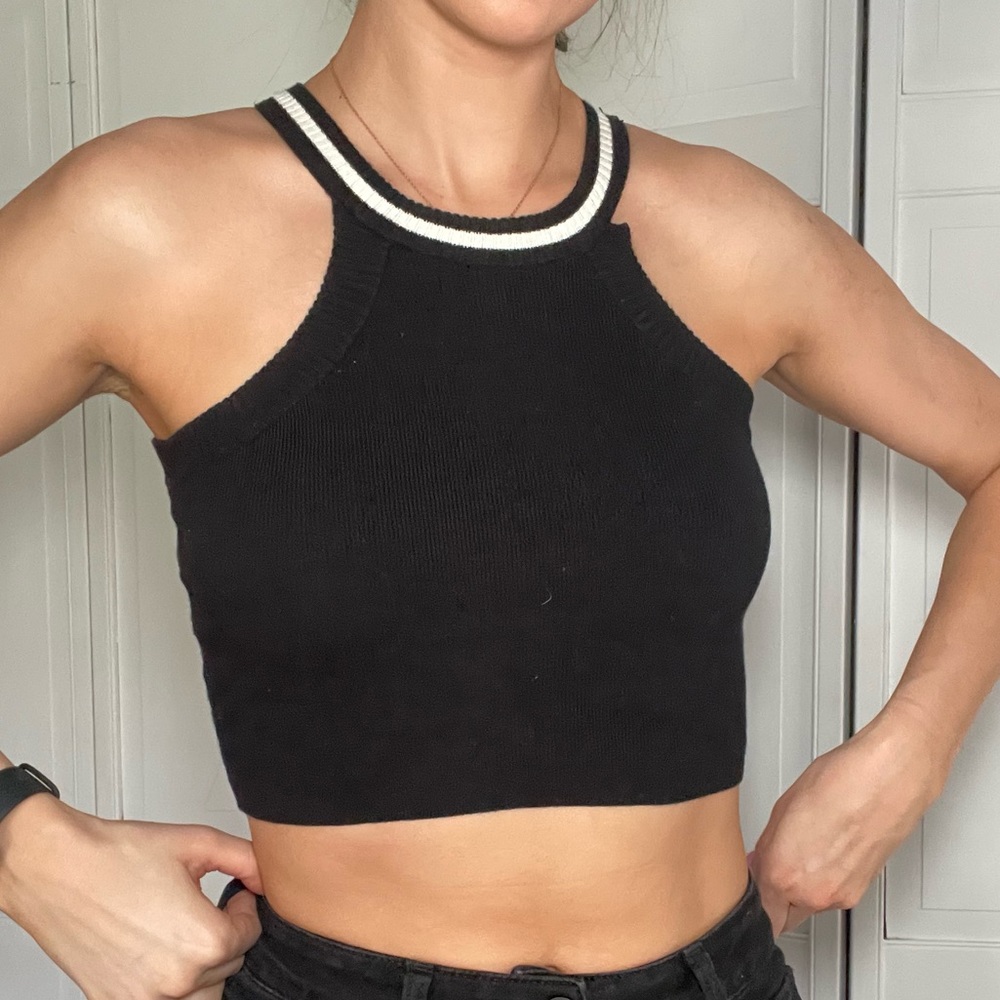 Brandy Melville cropped racerback